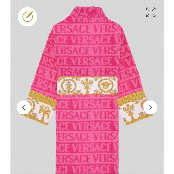 (SOLD)💗💛Versace Bathrobe💗💛 - Picture 2 of 4